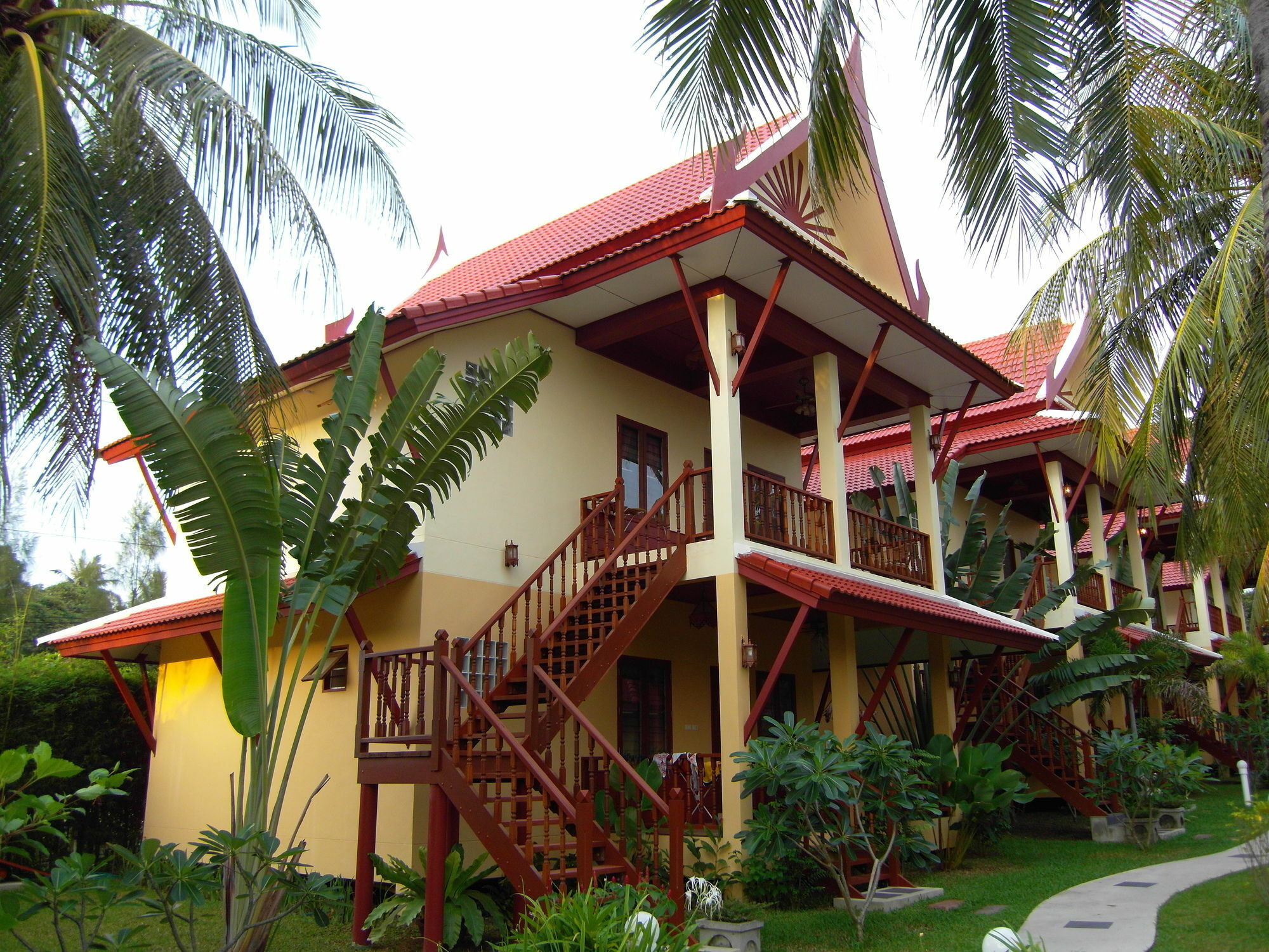 Курортный комплекс Palm Village Rawai